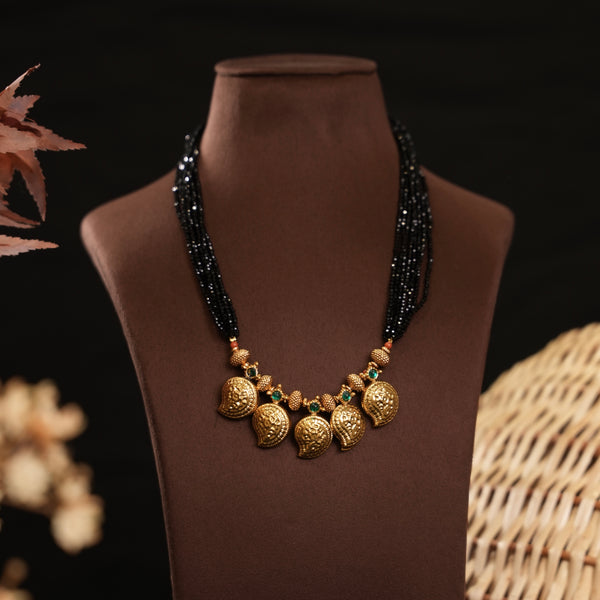 Black Thread 111153