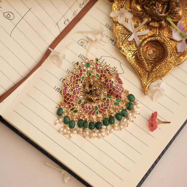 Kundan Lockets 111283