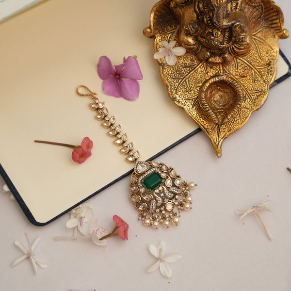 Moissanite Tikka 111305