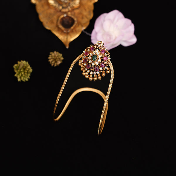 Antique Vanki 111496