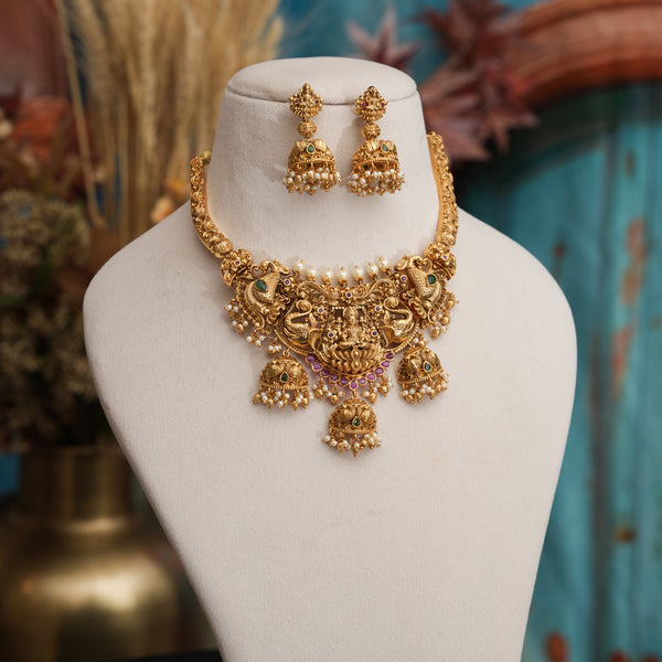 Antique Neck Set 111582