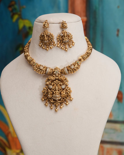 Antique Neck Set 111593