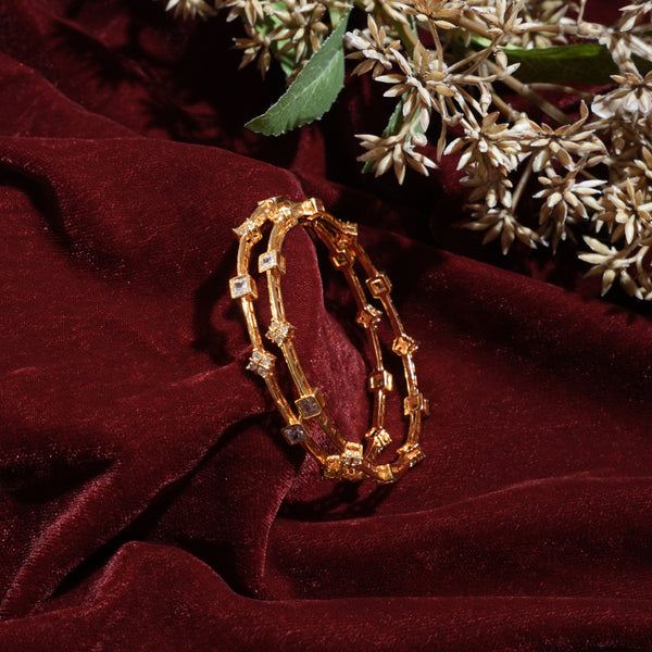 Antique Bangles 111657