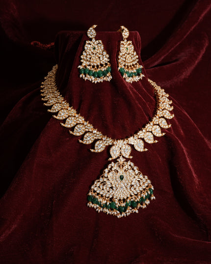 Kundan Short Neckset 111697