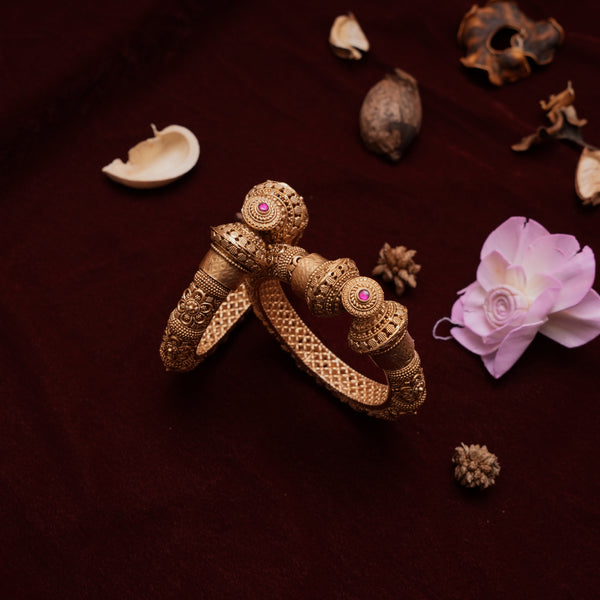 Antique Bangles 111720