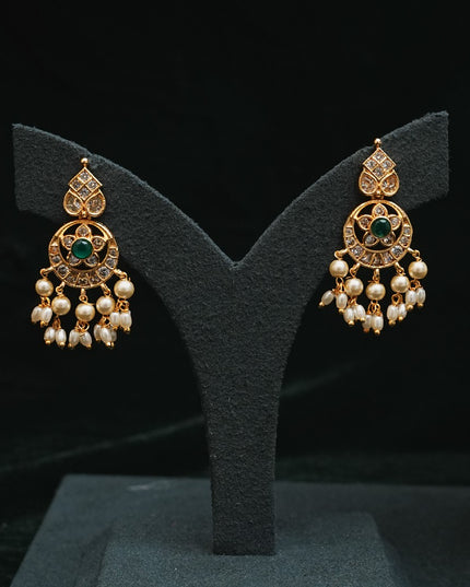 Antique chocker 111723