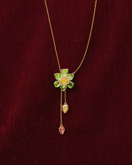 Elegant Floral Pendant Necklace 111734