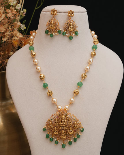 Antique Neck Set 111778