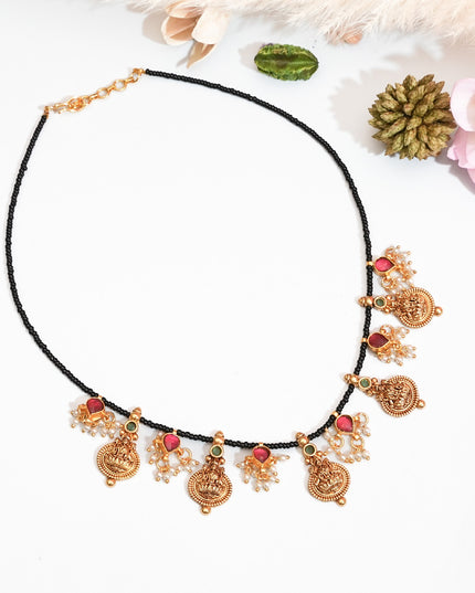 Black Beads 111984