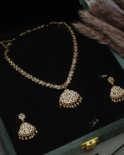 Antique Neck Set 112002