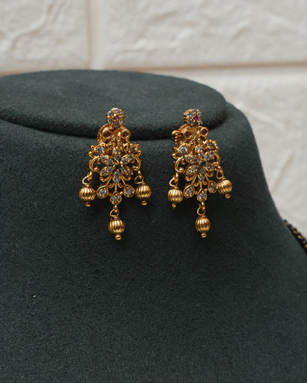 Black beads 112297
