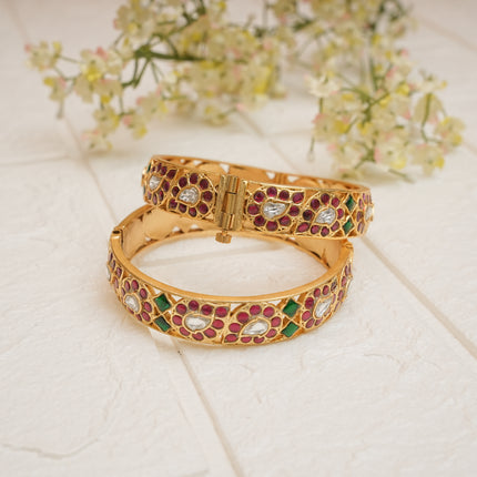 Kundan Bangles