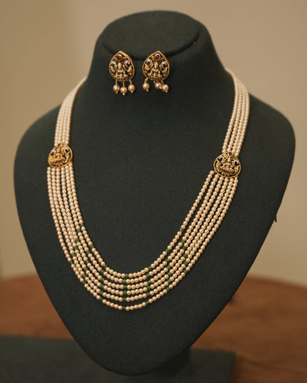 Pearls Neckset  112915