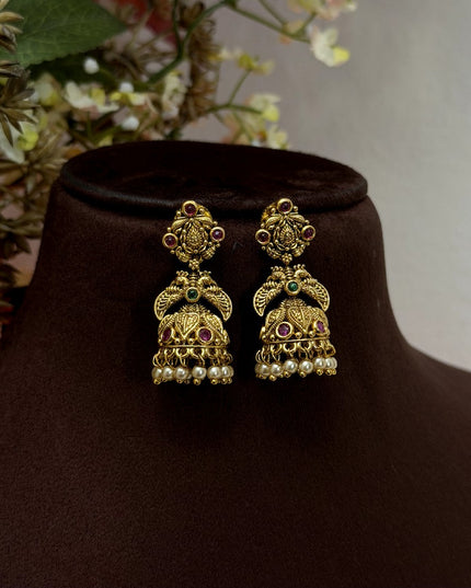 Antique Earrings 110300