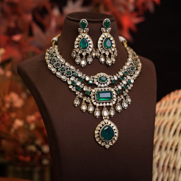 VICTORIAN Neck Set 111036