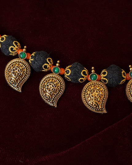 Black Thread with Mango lockets 113358