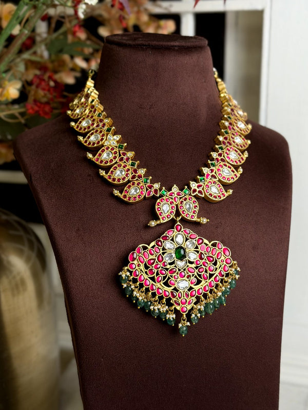 Kundan Neck Set 110193