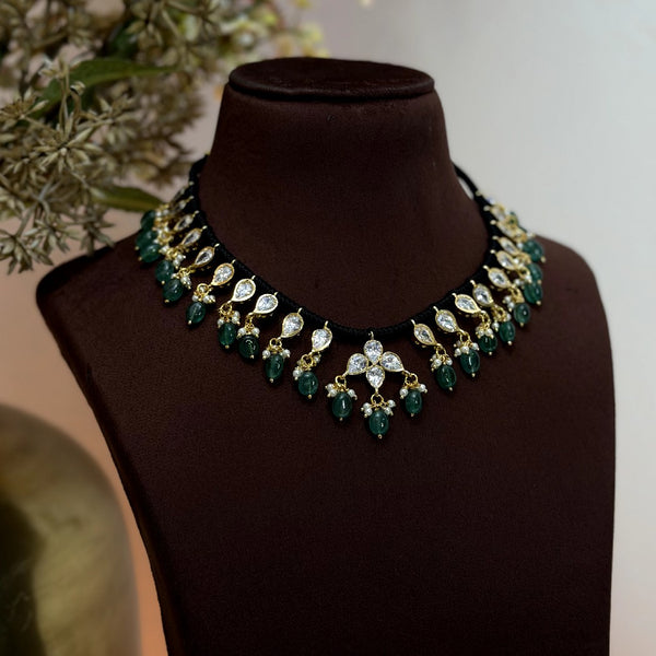 Black Thread Neck Set 110268