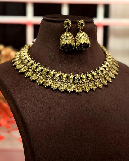 Antique Neck Set 110736