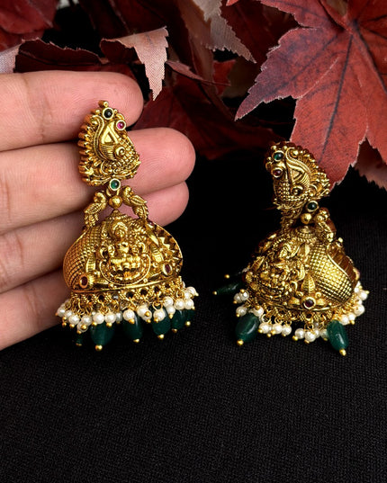 Antique Earrings 110737