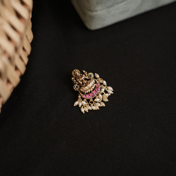 Antique Pendant 110857