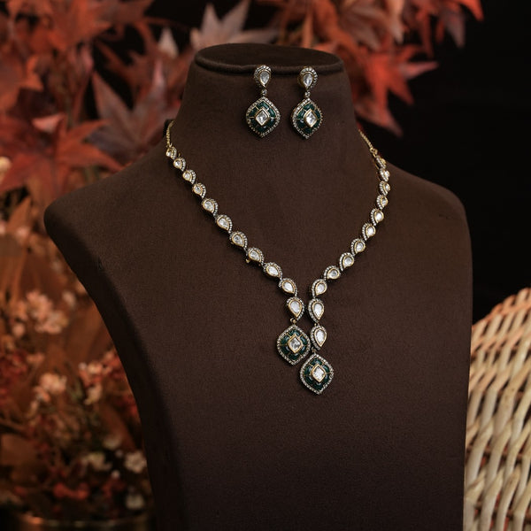 VICTORIAN Neck Set 111037