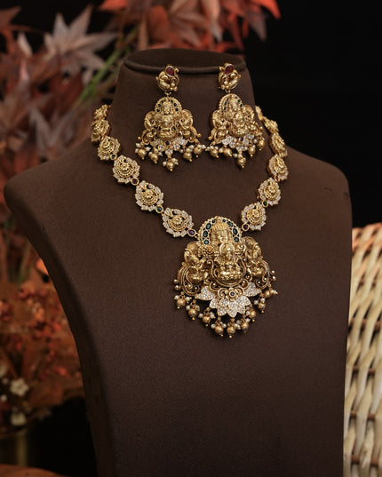 Antique Neck Set 111060