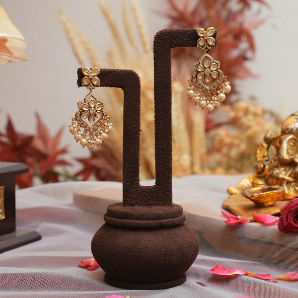 Antique Earrings 111900