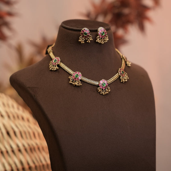 Kundan Neck Set 110861