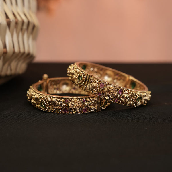 Antique Bangles 110806