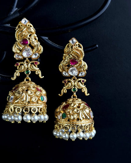 Antique Earrings 110286