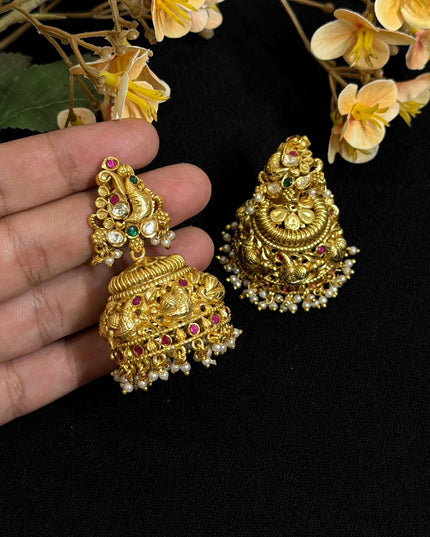 Antique Earrings 110699